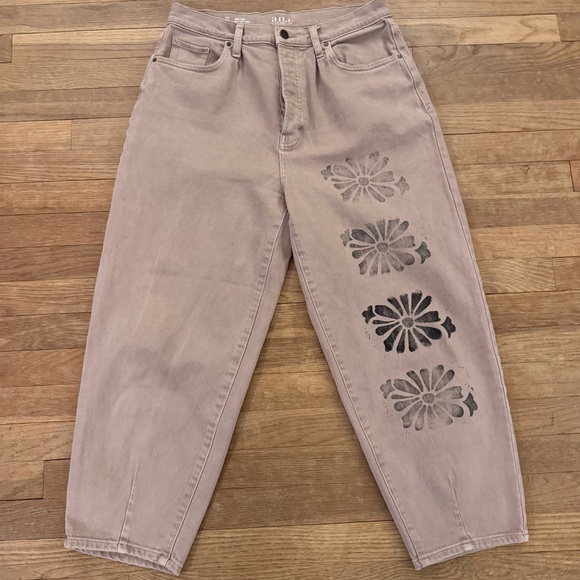 a.n.a Denim - A.N.A women's High-Rise Balloon Jean five-button closure pants size 12
 b65